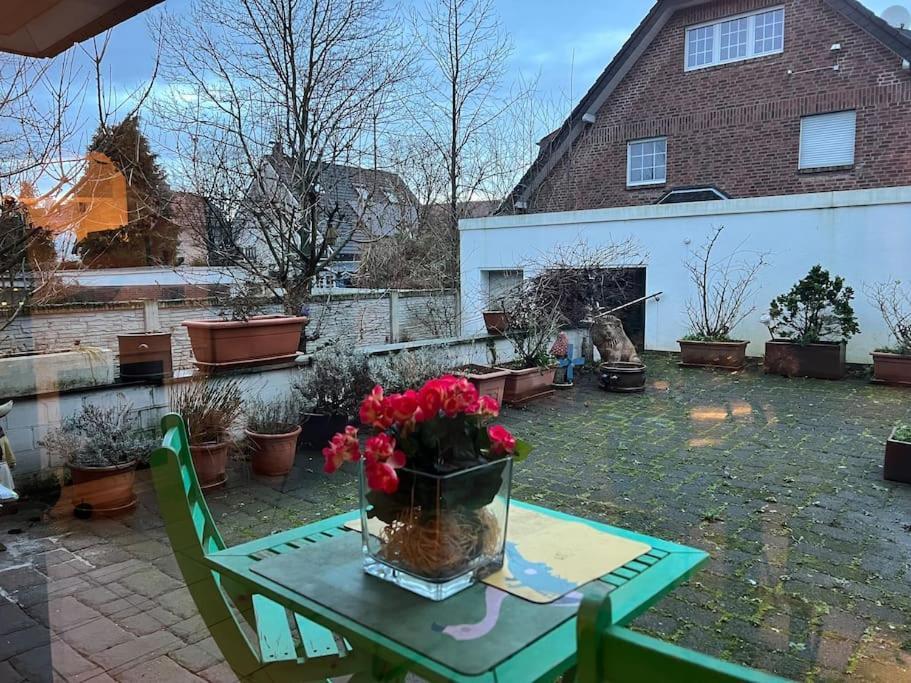 Villa Casa Blanca Mit Privatem Schwimmbad 26 Grad Und Sauna Duisburg Exterior foto