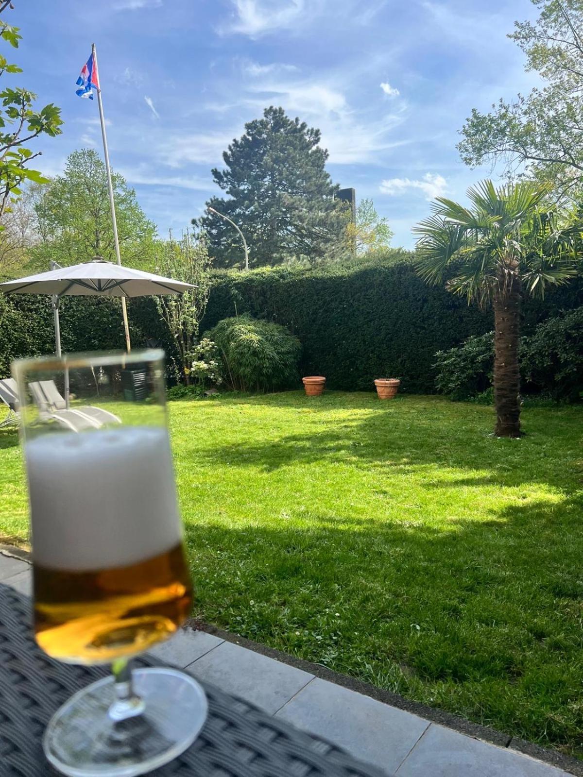 Villa Casa Blanca Mit Privatem Schwimmbad 26 Grad Und Sauna Duisburg Exterior foto