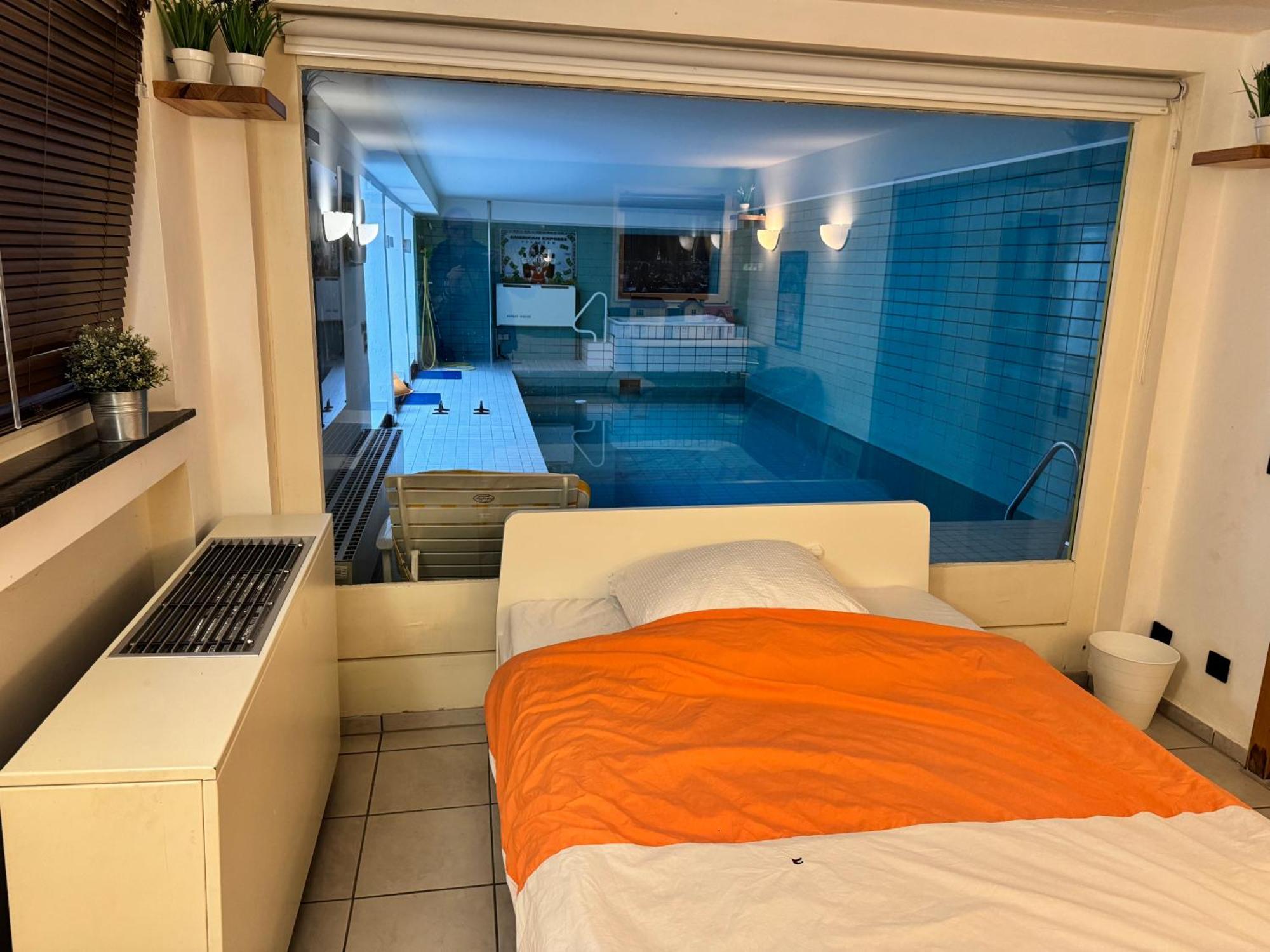 Villa Casa Blanca Mit Privatem Schwimmbad 26 Grad Und Sauna Duisburg Exterior foto