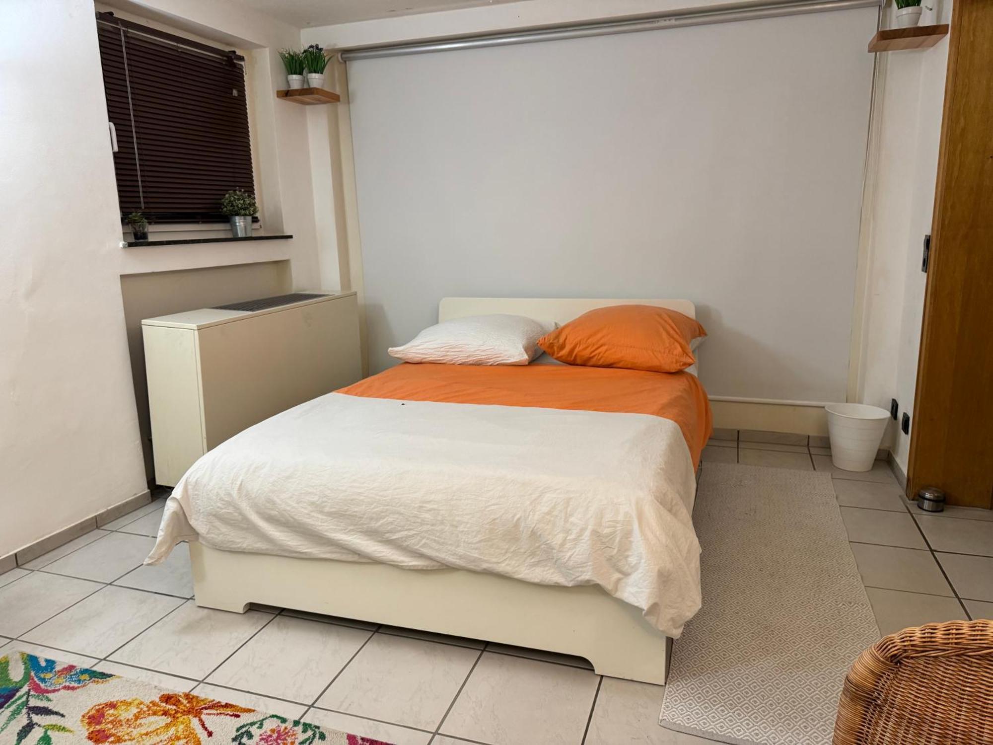 Villa Casa Blanca Mit Privatem Schwimmbad 26 Grad Und Sauna Duisburg Exterior foto